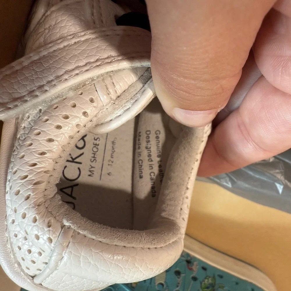 Jack & Lily White Leather Sneakers Baby Toddler Shoes Size 6-12‎ Months